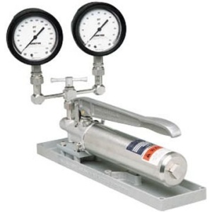 Ametek M&G T-3AM Comparator Tester Pump Test Gauges 0-2 0-42 0-210 0-350kg
