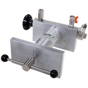 Crystal Engineering P-018-CPF Screw Type Pump 5000 psi