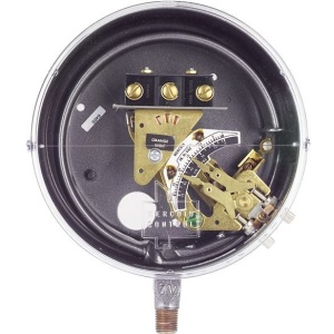 Dwyer DS-7331-153-5 Bourdon Tube Pressure Switch (2-60 PSIG)