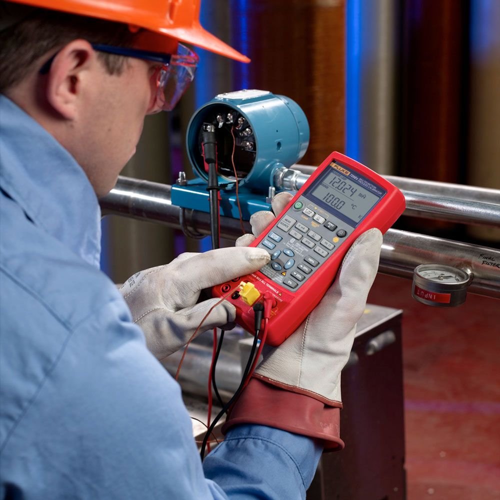 Fluke 725EX VIP Kit Multifunction Calibrator 2 Fluke 725EX VIP Kit Multifunction Calibrator - Image 2